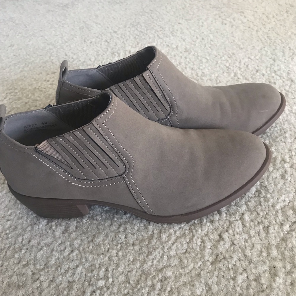 Jasmin booties